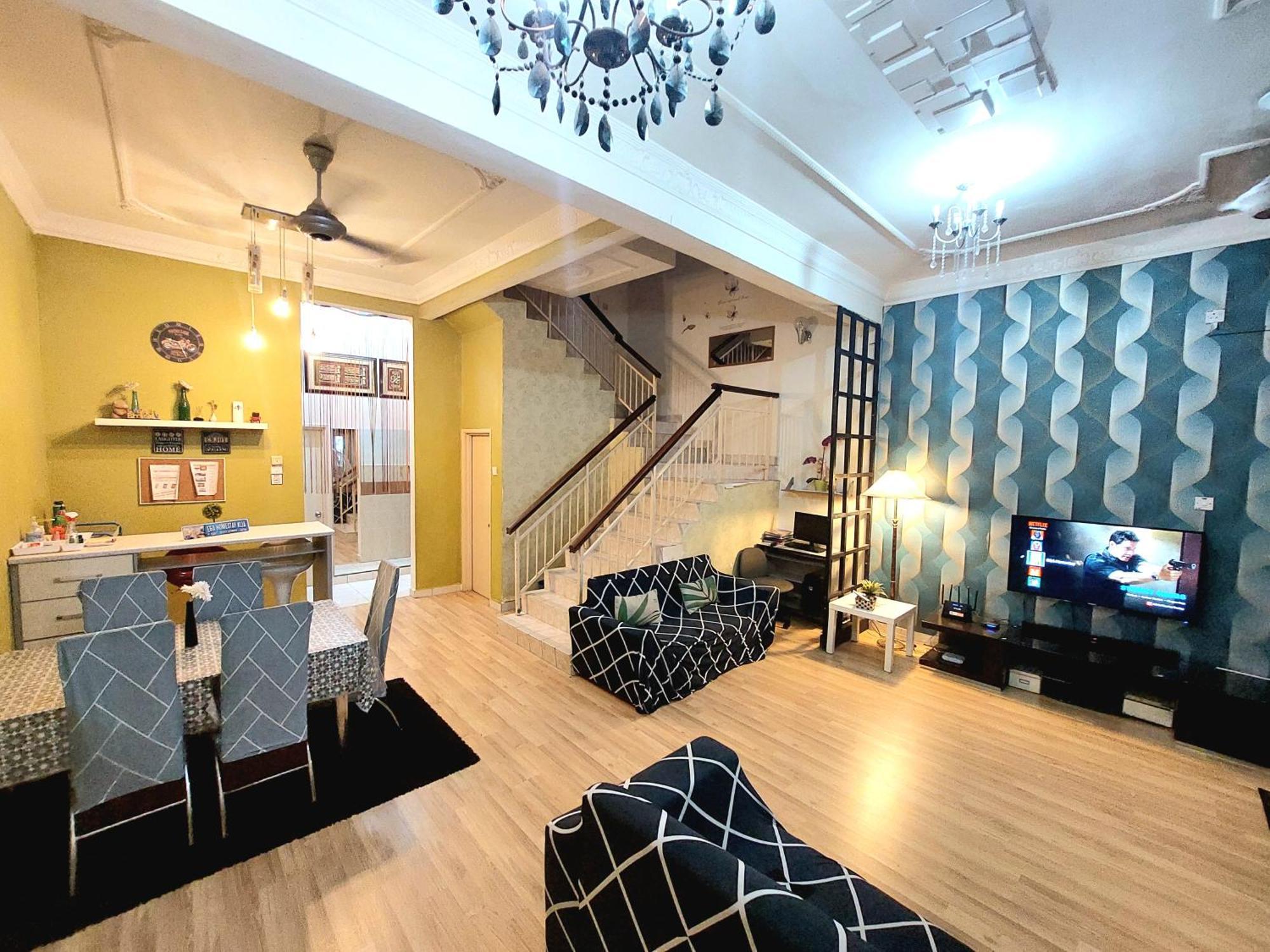 E&A Homestay Klia/ Sepang/ Nilai Экстерьер фото