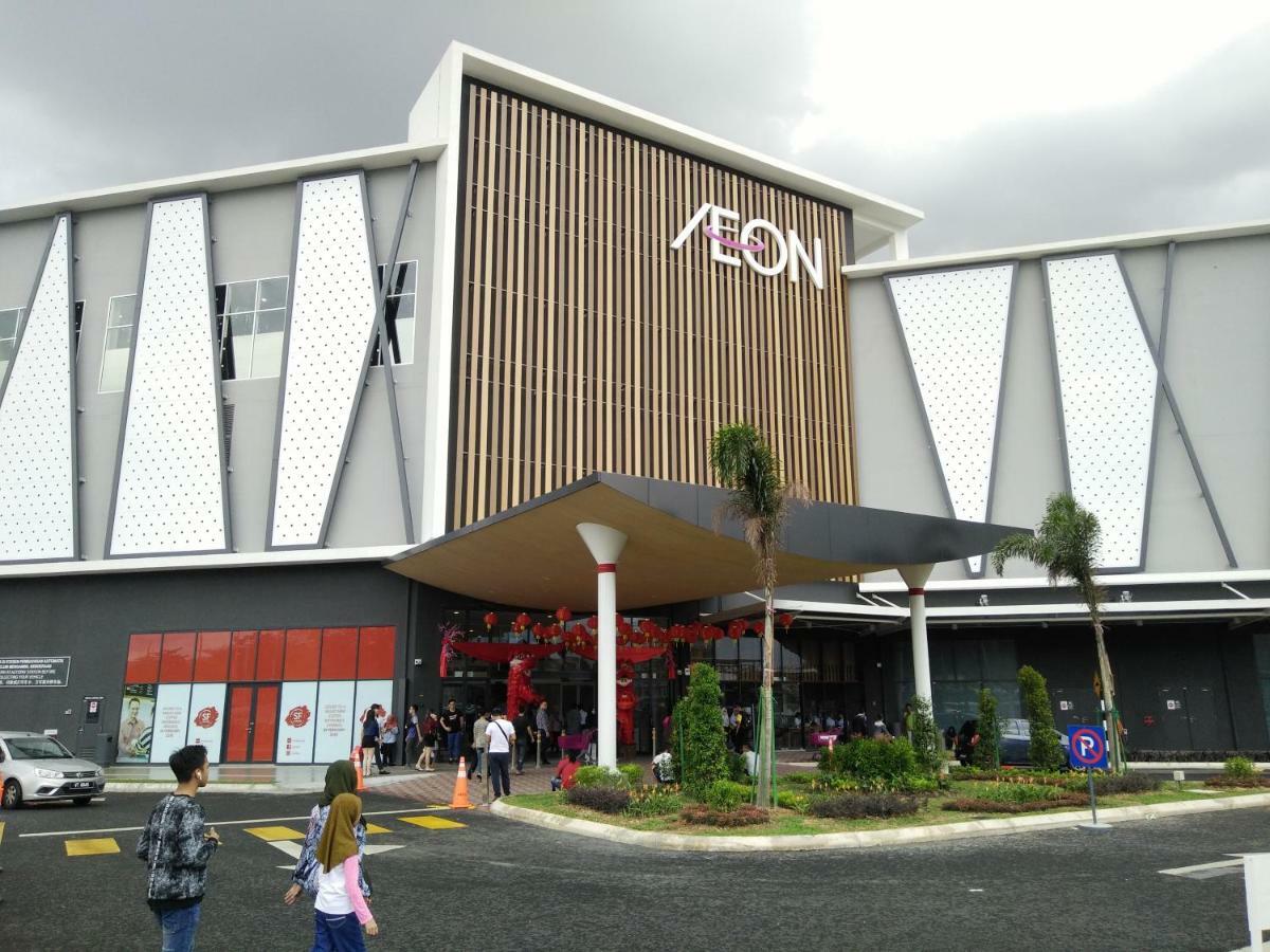 E&A Homestay Klia/ Sepang/ Nilai Экстерьер фото