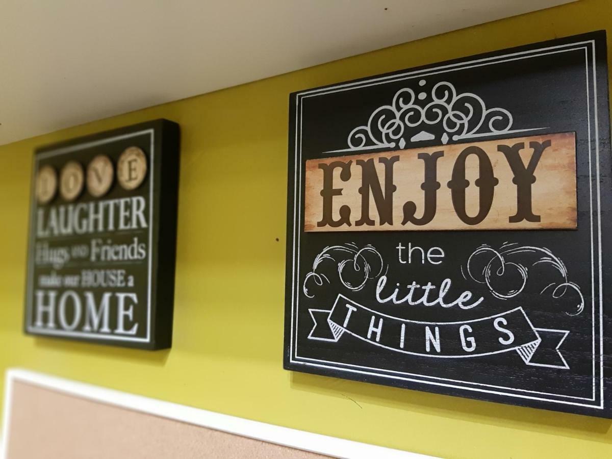 E&A Homestay Klia/ Sepang/ Nilai Экстерьер фото