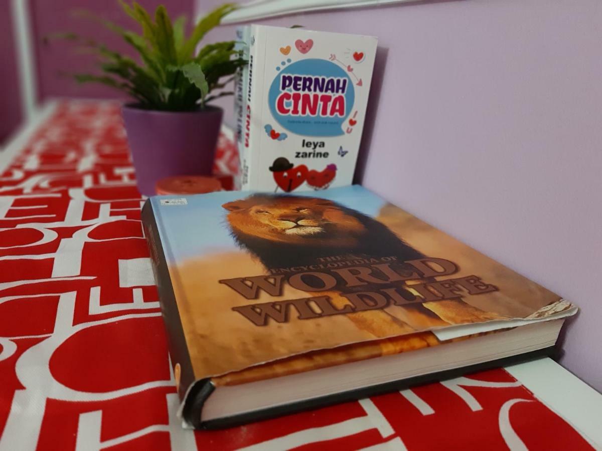 E&A Homestay Klia/ Sepang/ Nilai Экстерьер фото